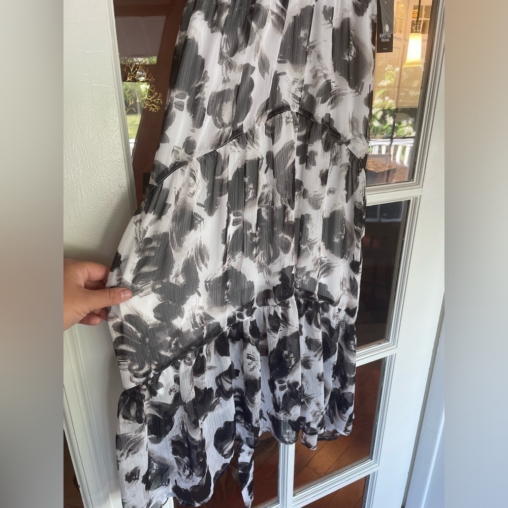🎉2/$15 Simply Vera Wang Black & White Dress - Picture 5 of 8